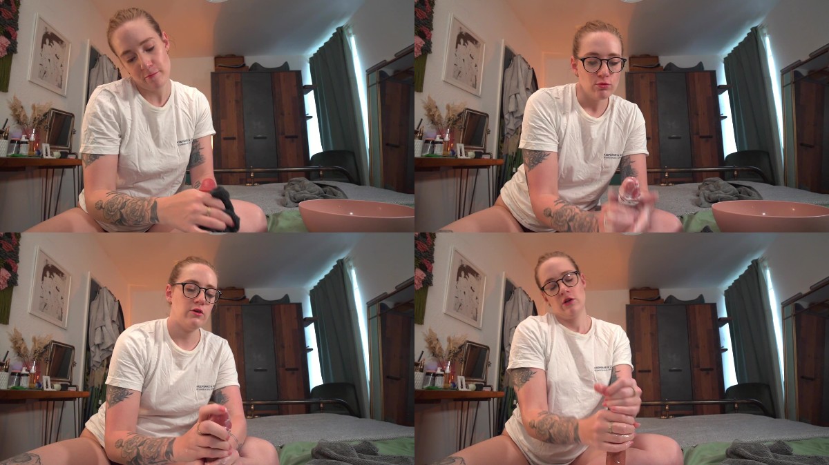 FionaDagger – Step Mom Washes Your Cock